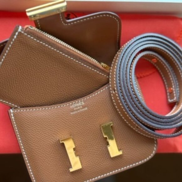 Gorgeous Hermes Wallet - Picture 2 of 8